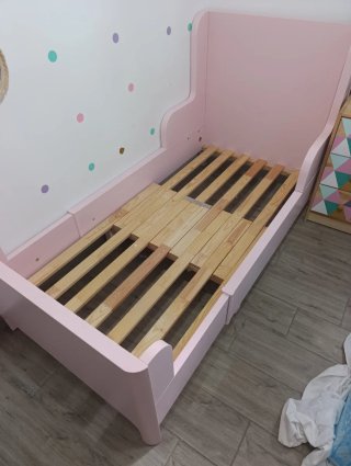 Cama extensible IKEA BUSUNGE rosa