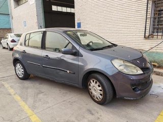 Centralita renault 232373 8200399038 clio 1.5 dci