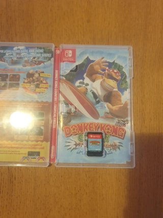 Donkey Kong Country Tropical Freeze Switch