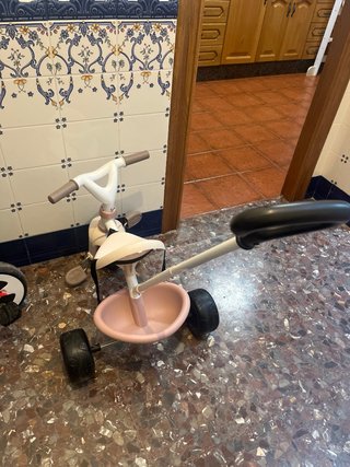 Triciclo Smoby Rosa con Empujador