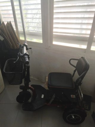 Triciclo eléctrico para discapacidad