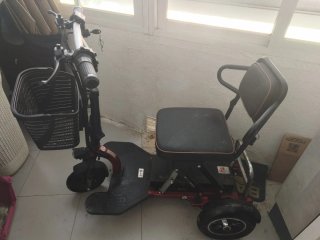Triciclo eléctrico para discapacidad