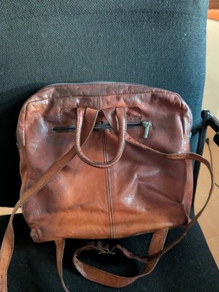 Bolso de cuero tejido marrón