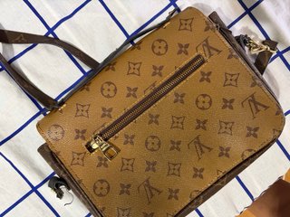 Bolso Louis Vuitton Beige y Marrón