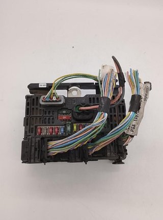 Caja de relés fusibles peugeot 9658539680 807 5787