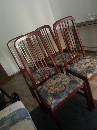 4 Sillas de Comedor Madera Tapizadas