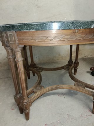 Mesa y Silla antigua