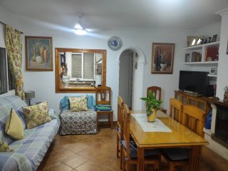 CASA DE CAMPO CON PISCINA PARA ALQUILER
