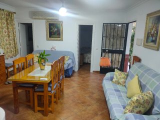 CASA DE CAMPO CON PISCINA PARA ALQUILER