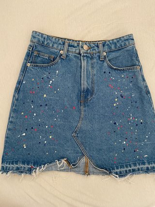 Falda Stradivarius efecto pintura T34
