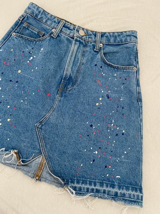Falda Stradivarius efecto pintura T34