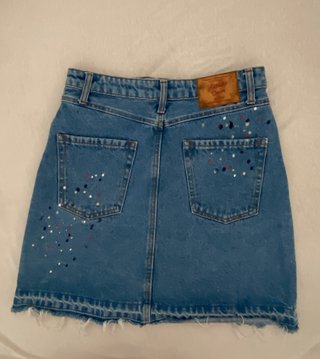 Falda Stradivarius efecto pintura T34