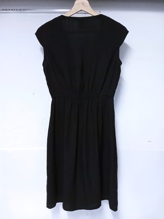 Vestido H&M negro cremallera dorada