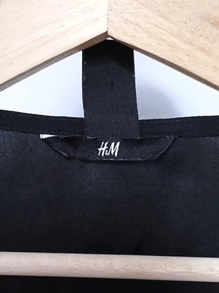 Vestido H&M negro cremallera dorada