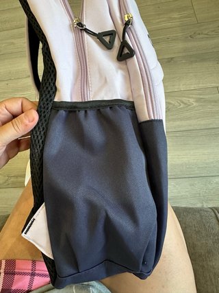 Mochila Adidas lila y morado sin etiqueta