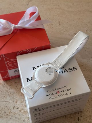 Omega x Swatch Mission to Moonphase Snoopy Blanco