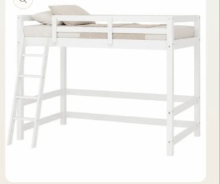 Cama alta de madera con su colchón