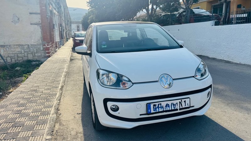 Volkswagen up! 2014 - foto 1