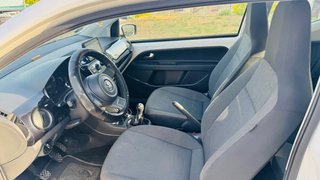 Volkswagen up! 2014