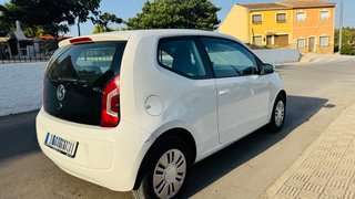 Volkswagen up! 2014
