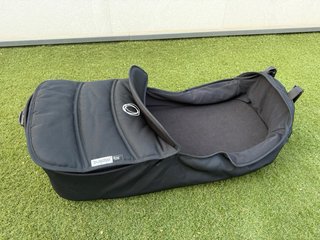 Bugaboo Fox completo + capazo + patinete