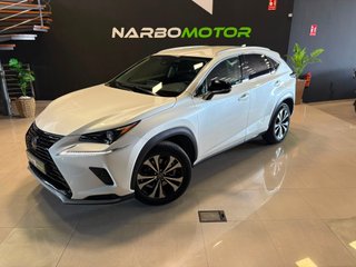Lexus NX 2.5 300h Luxury 4WD