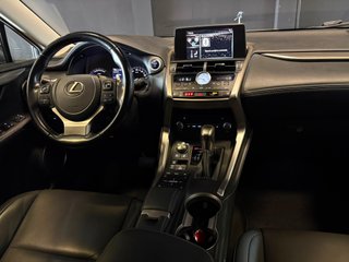 Lexus NX 2.5 300h Luxury 4WD