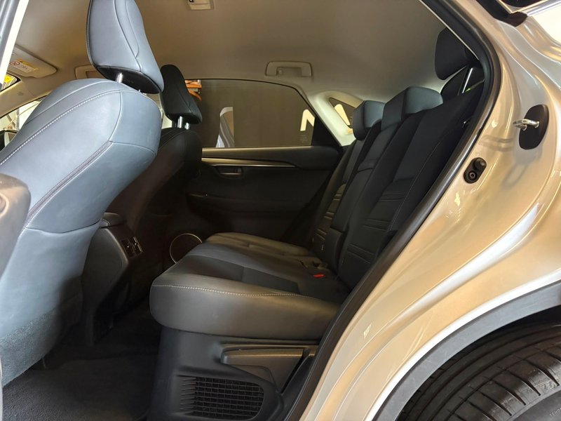 Lexus NX 2021, foto 25