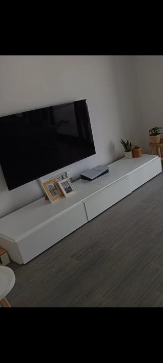 Mueble TV bajo blanco