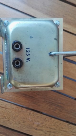 TRANSFORMADOR ALTERNA 220V-110V