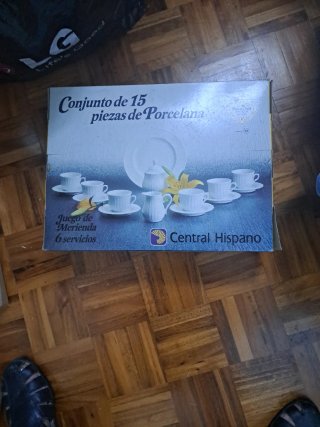 Conjunto 15 Piezas Porcelana Sta. Clara