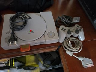 Vendo playstation 1 console perfettamente funziona