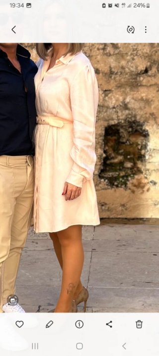 Vestido Guess rosa para evento