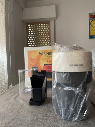 Cafetera Nespresso Vertuo Pop