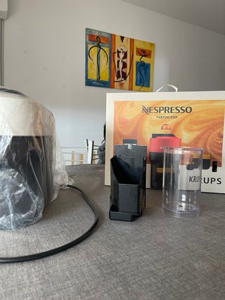 Cafetera Nespresso Vertuo Pop