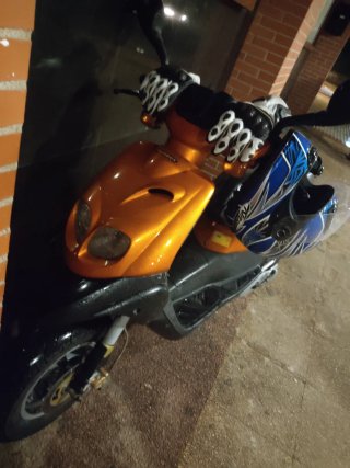 Peugeot Teker 50 Scooter Naranja/Negro