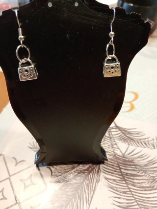 Orecchini mini borsetta argento