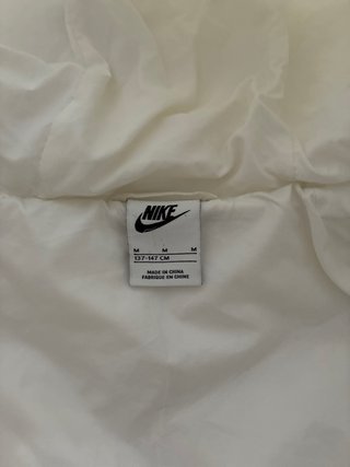 Abrigo Nike Niña Talla M (10-12 Años)