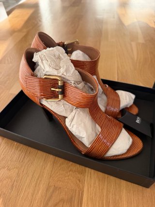Zapatos Boss Naranja/Beige Tacon Mujer