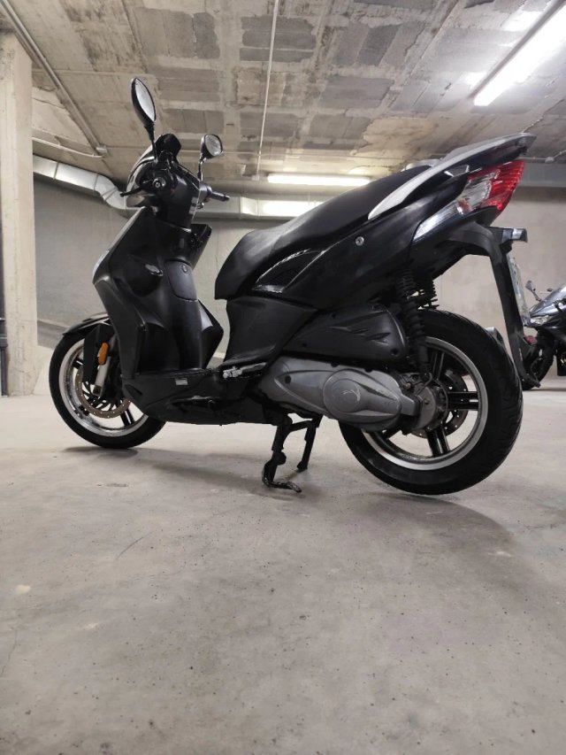 Kymco Agility City 125cc Scooter Negra