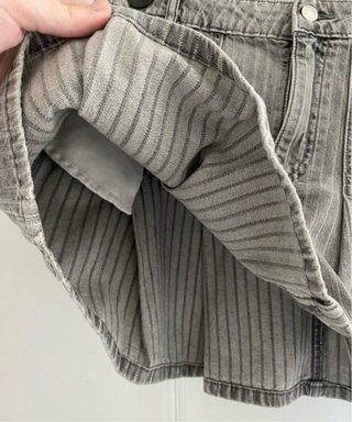 Falda vaquera ZARA gris con rayas