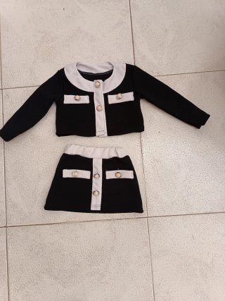 Conjunto bebé falda y chaqueta