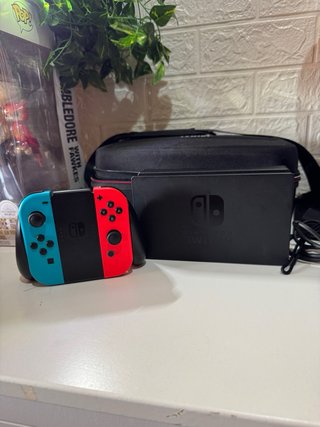 Nintendo Switch + Accesorios
