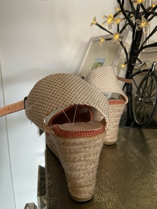 Sandalias Cuña T39 Naranja y Beige