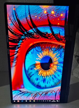 PORTATIL TACTIL OLED ALTA GAMA