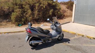 Suzuki Burgman 250 Plata