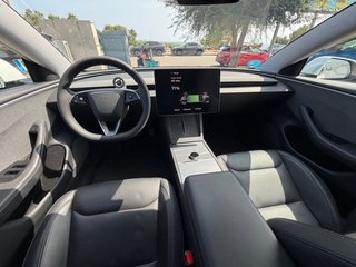 Tesla Model 3 Highland 2024