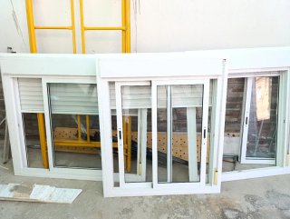 6 Ventanas Hoja Simple Aluminio Blancas con Persia