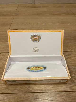 Caja de Puros H. Upmann Habanos Vacía