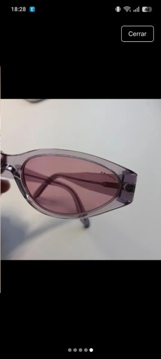 Gafas de sol vintage retro rosas y lilas